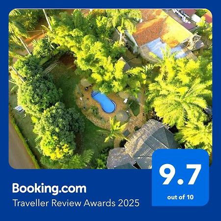 Afro Smile Hotel & Guest House Джинджа Экстерьер фото